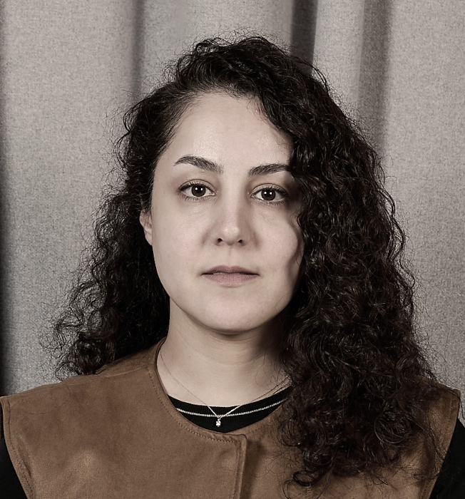 Team Member Photo - Elly